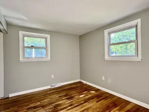 Bedroom - 9 Champlain Dr, Hudson, MA 01749 photo 5 of 8