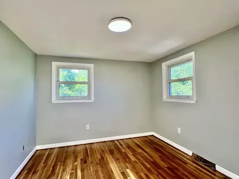 Bedroom - 9 Champlain Dr, Hudson, MA 01749 photo 1 of 8