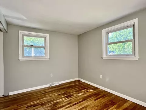 Bedroom - 9 Champlain Dr, Hudson, MA 01749 photo 3 of 8