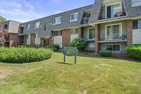 68 Summer Ave #8, Stoughton, MA 02072