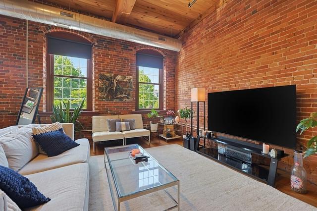 37 Millyard #209, Amesbury, MA 01913