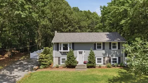 712 Berkley St, Berkley, MA 02779