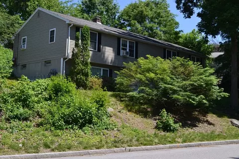 40 Brooks St, Worcester, MA 01606 photo 4