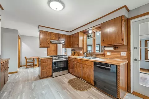 50 Emerson St, Springfield, MA 01118 photo 11