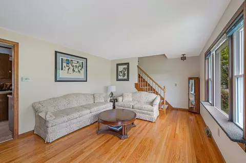 50 Emerson St, Springfield, MA 01118 photo 5