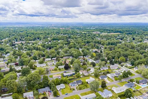 50 Emerson St, Springfield, MA 01118 photo 40