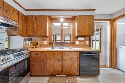 50 Emerson St, Springfield, MA 01118 photo 10