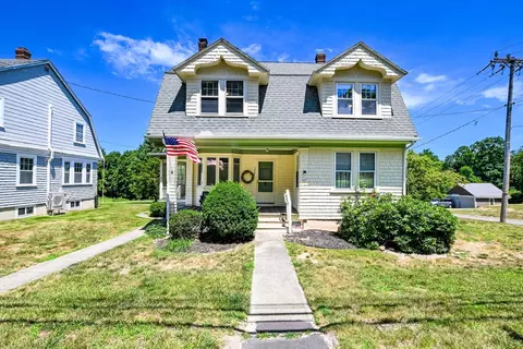1067 Sandwich Rd, Bourne, MA 02561 photo 4