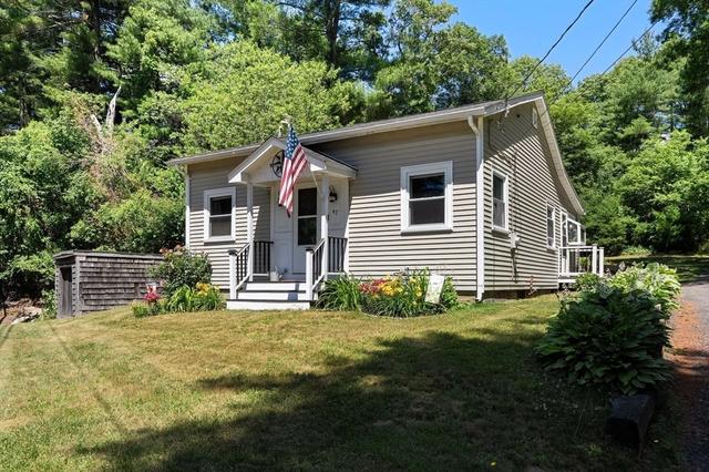 47 Anderson Ave, Middleboro, MA 02346