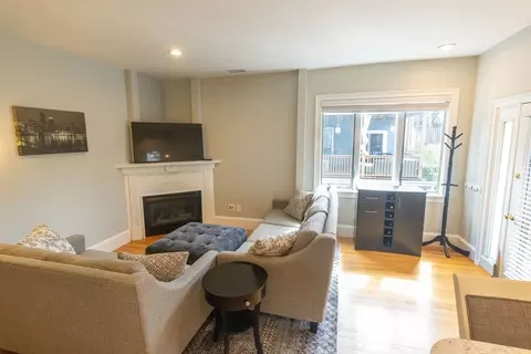 549 E Third #A-2, Boston, MA 02127 photo 9