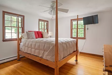 Bedroom - 42 Riverside Dr, Reading, MA 01867 photo 4 of 6
