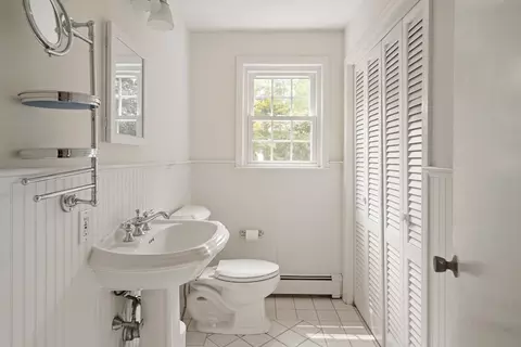 Bath - 42 Riverside Dr, Reading, MA 01867 photo 1 of 2