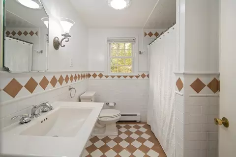 Bath - 42 Riverside Dr, Reading, MA 01867 photo 2 of 2