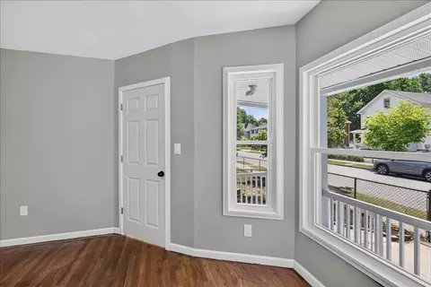 58 Greene St, Springfield, MA 01109 photo 12