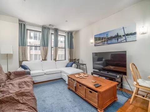 42 Beach St #6B, Boston, MA 02111