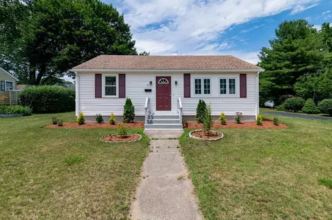 43 Chestnut Ave, Auburn, MA 01501