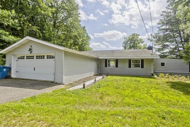 17 Congamond Rd, Southwick, MA 01077