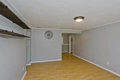 101 Old Farm Rd, Springfield, MA 01119 photo 4