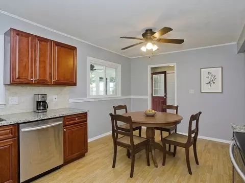 101 Old Farm Rd, Springfield, MA 01119 photo 8