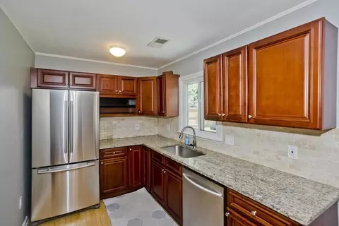 101 Old Farm Rd, Springfield, MA 01119 photo 7