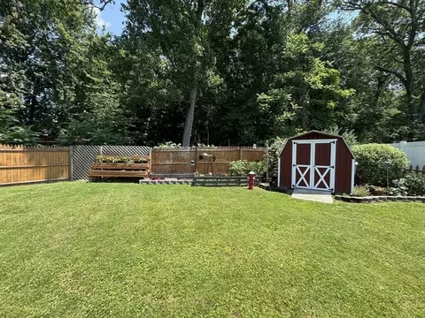 101 Old Farm Rd, Springfield, MA 01119 photo 31