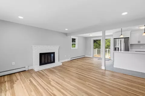 Living - 159 Walnut St, Halifax, MA 02338 photo 3 of 7