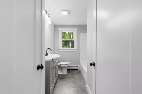 Entry Way - 159 Walnut St, Halifax, MA 02338 photo 2 of 5