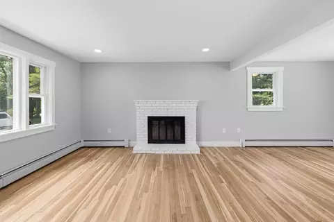 Living - 159 Walnut St, Halifax, MA 02338 photo 2 of 7