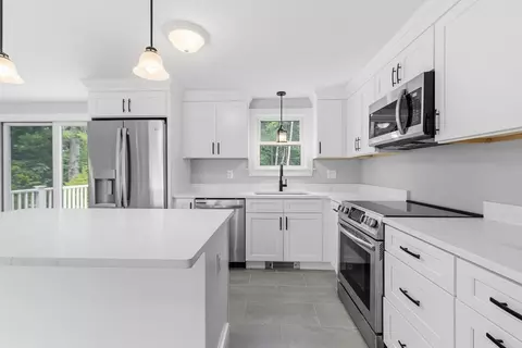 Kitchen - 159 Walnut St, Halifax, MA 02338 photo 1 of 5