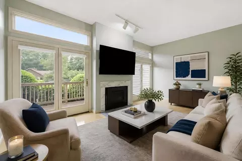 189 Pine Grove Dr #189, South Hadley, MA 01075