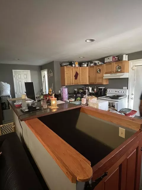 40 Ames St, Springfield, MA 01104 photo 6