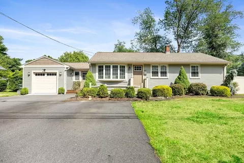 497 Dwight Rd, Springfield, MA 01108 photo 5