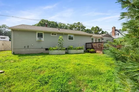497 Dwight Rd, Springfield, MA 01108 photo 14