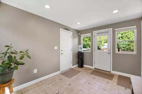 497 Dwight Rd, Springfield, MA 01108 photo 17
