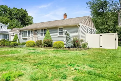 497 Dwight Rd, Springfield, MA 01108 photo 3