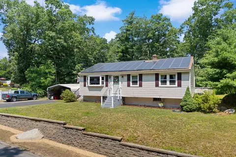 215 Donohue Rd, Dracut, MA 01826