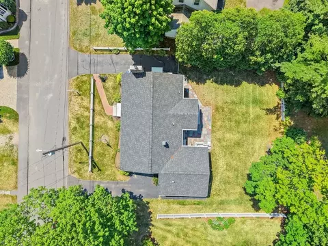 View/Area - 10 Willow St, Braintree, MA 02184 photo 1 of 3
