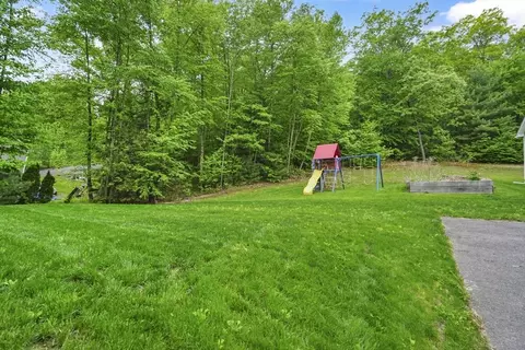 Exterior - 32 Bissonnette Cir, Southampton, MA 01073 photo 7 of 7