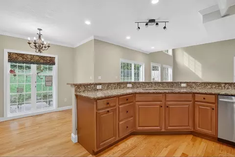 Kitchen - 32 Bissonnette Cir, Southampton, MA 01073 photo 5 of 5