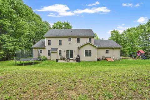 Exterior - 32 Bissonnette Cir, Southampton, MA 01073 photo 5 of 7