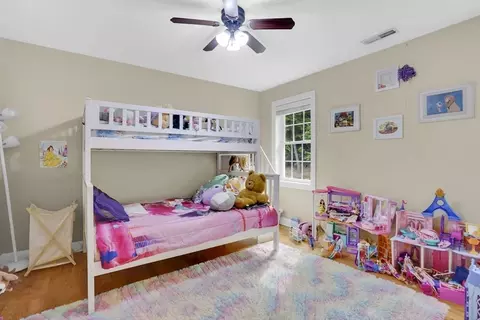 Bedroom - 32 Bissonnette Cir, Southampton, MA 01073 photo 5 of 5