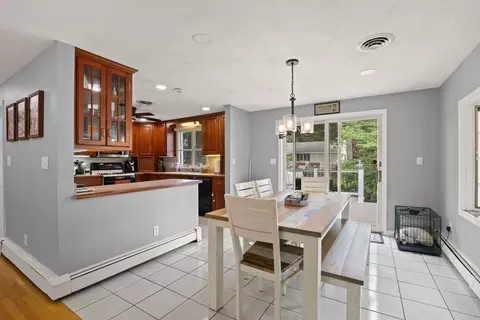 27 Alden Rd, Wareham, MA 02571 photo 6