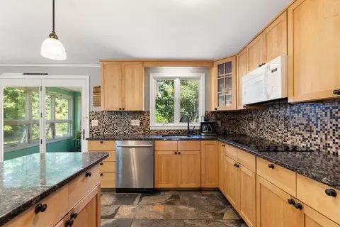 Kitchen - 5 Paradise Rd, Beverly, MA 01915 photo 4 of 4