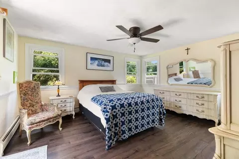 Bedroom - 5 Paradise Rd, Beverly, MA 01915 photo 1 of 5