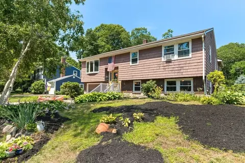 Exterior - 5 Paradise Rd, Beverly, MA 01915 photo 3 of 7