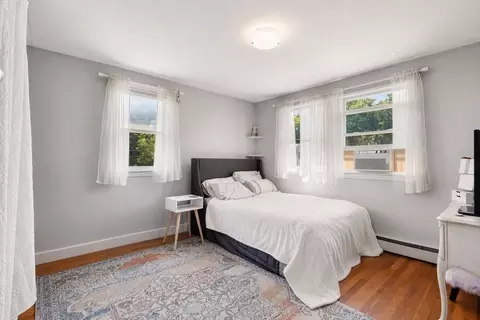 Bedroom - 5 Paradise Rd, Beverly, MA 01915 photo 3 of 5