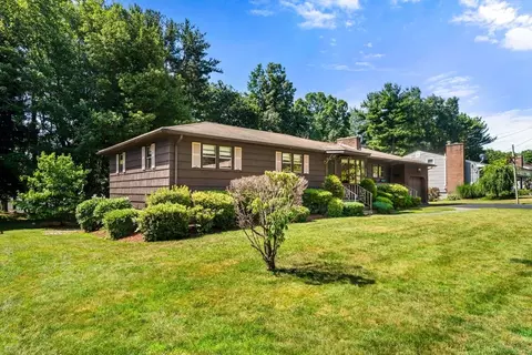9 Pratt Ln, Shrewsbury, MA 01545