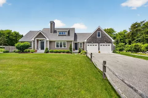 7 Ledgemont Ln, Dartmouth, MA 02748