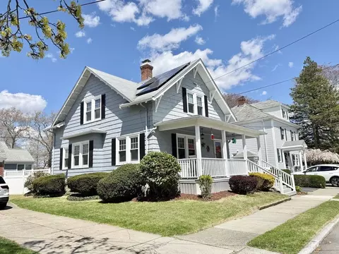 123 Plymouth St, New Bedford, MA 02740