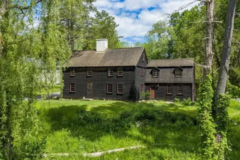 Other - 11 Lincoln St, Gloucester, MA 01930 photo 1 of 4